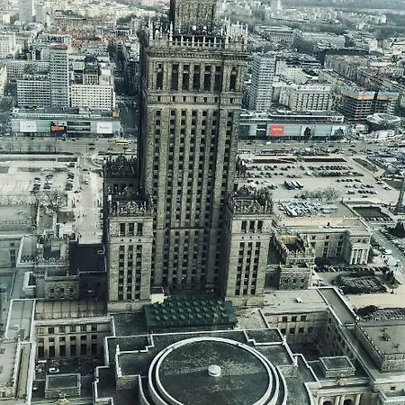 Next To The Old Town & Krasinski Garden وارسو