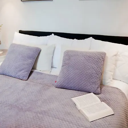 Next To The Old Town & Krasinski Garden アパート *